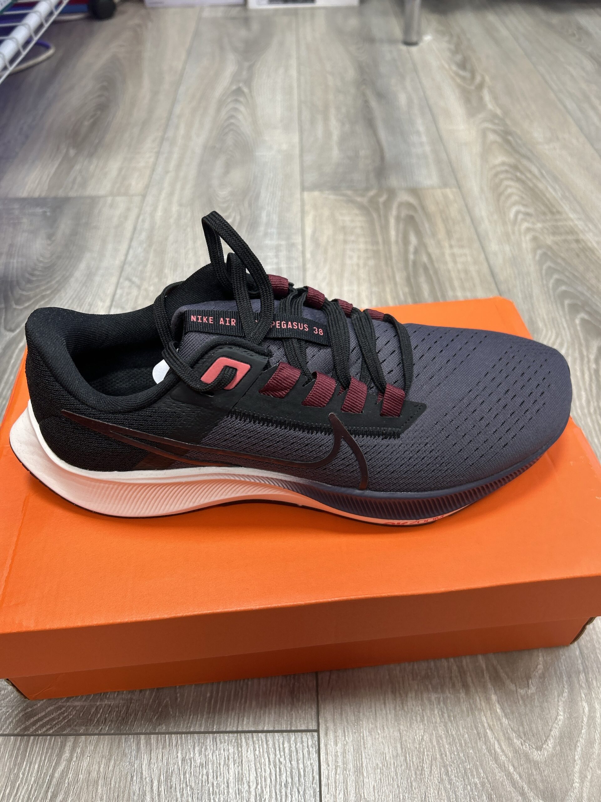 CHAUSSURES DE RUNNING VIOLET - PEGASUS 38 - POINTURE 40,5