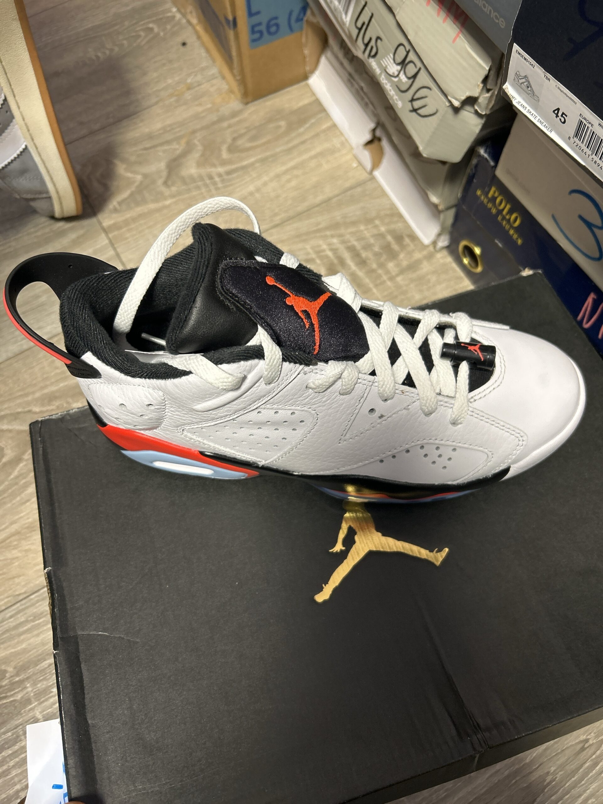 CHAUSSURES DE GOLF BLANC - JORDAN RETRO 6 G - POINTURE 38,5