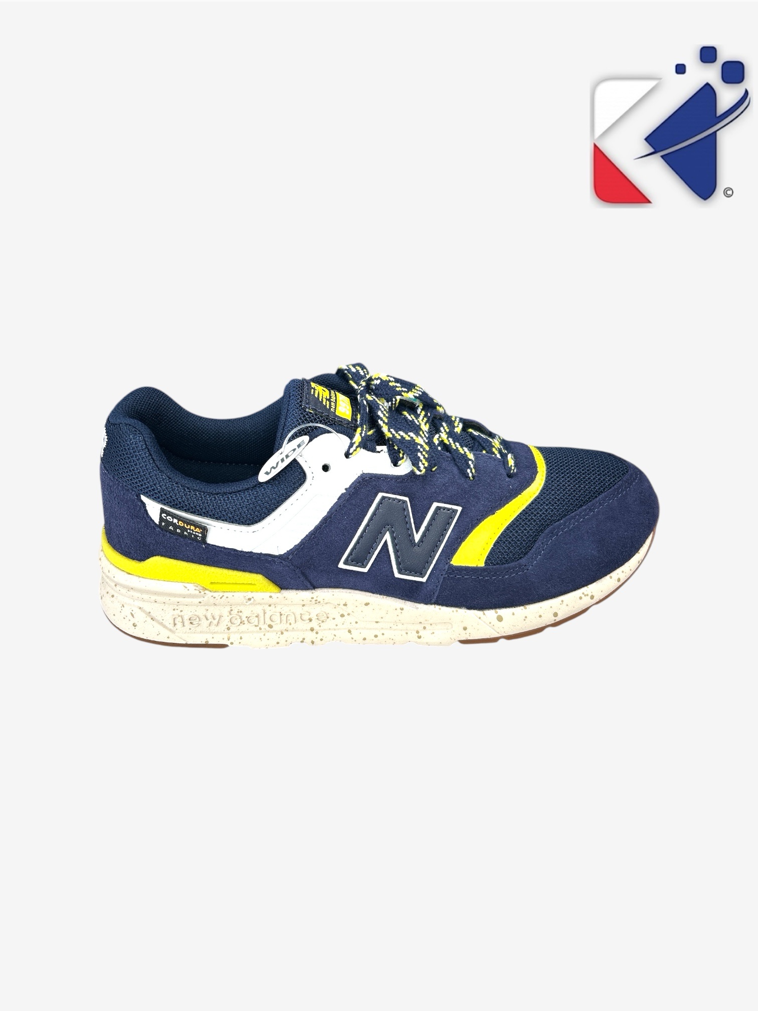 Basket Bleu marine ET vert pomme pointure 38